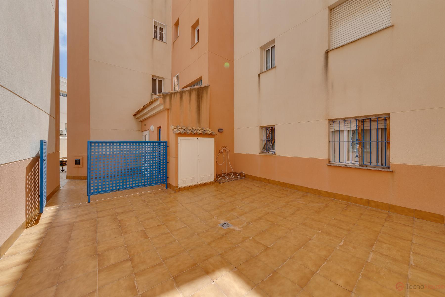 For rent of apartment in Orihuela Costa