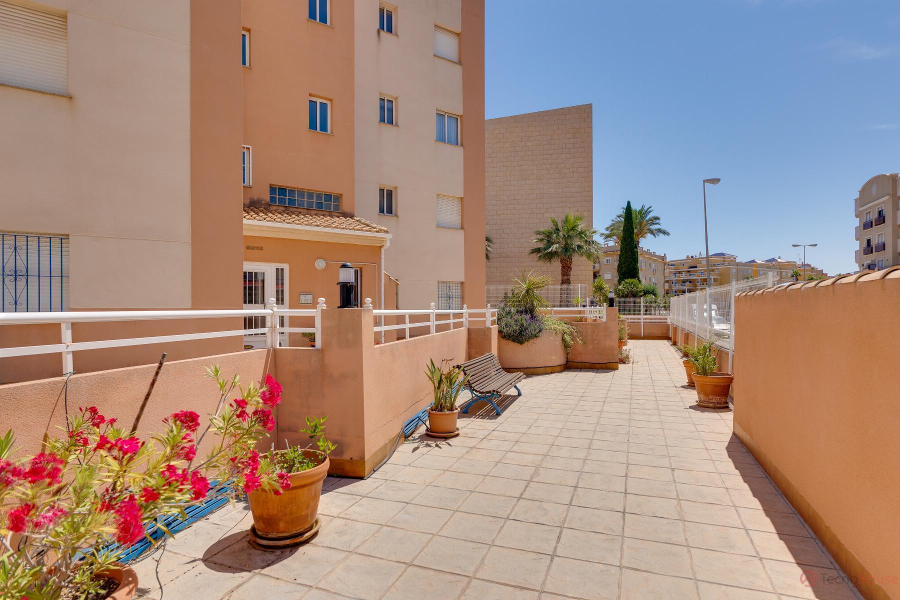 For rent of apartment in Orihuela Costa