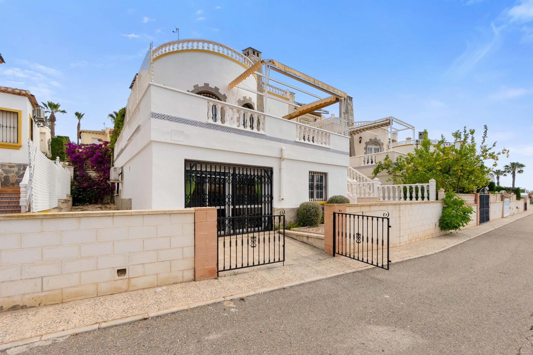 Venta de chalet en Orihuela Costa