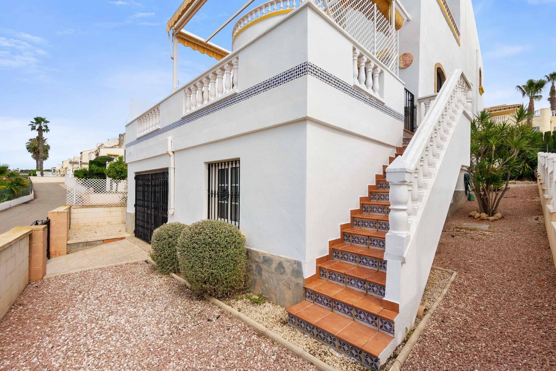 For sale of chalet in Orihuela Costa