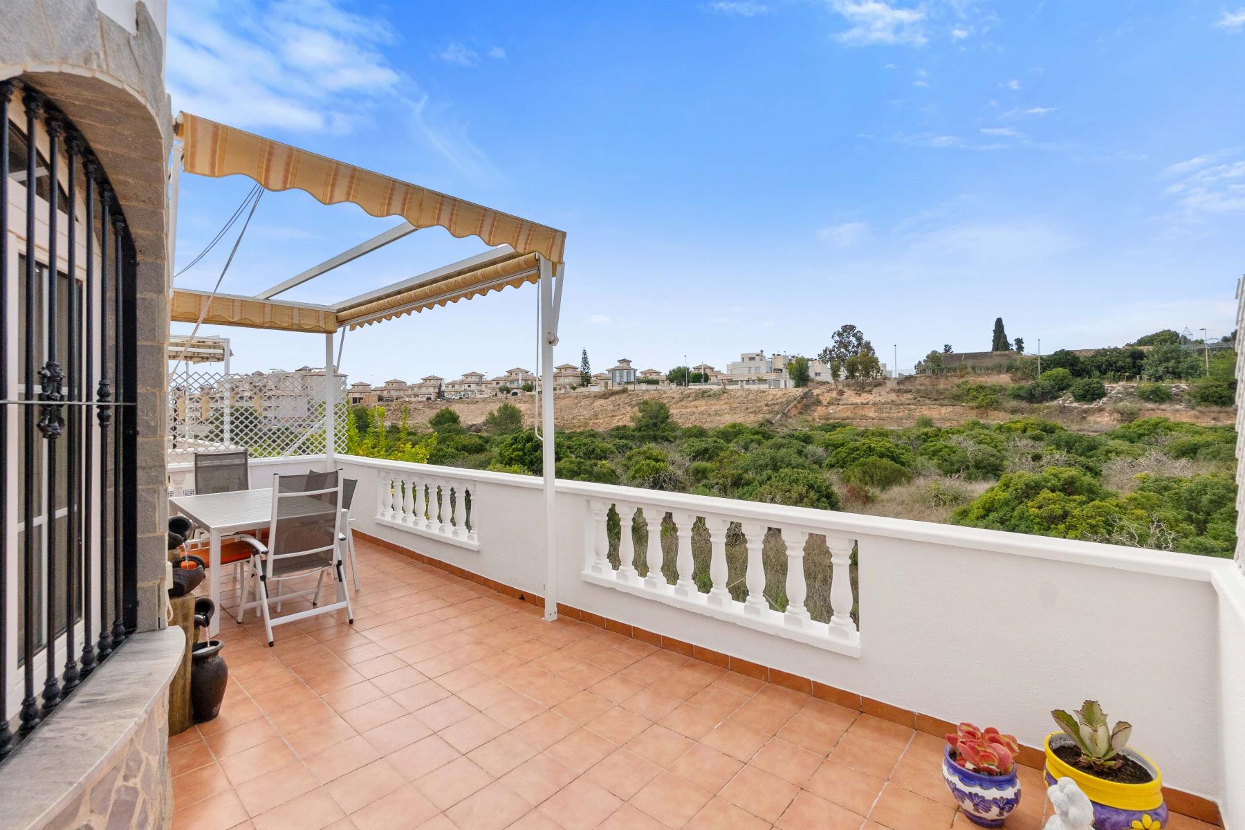 Venta de chalet en Orihuela Costa