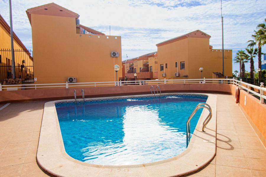 For rent of apartment in Orihuela Costa