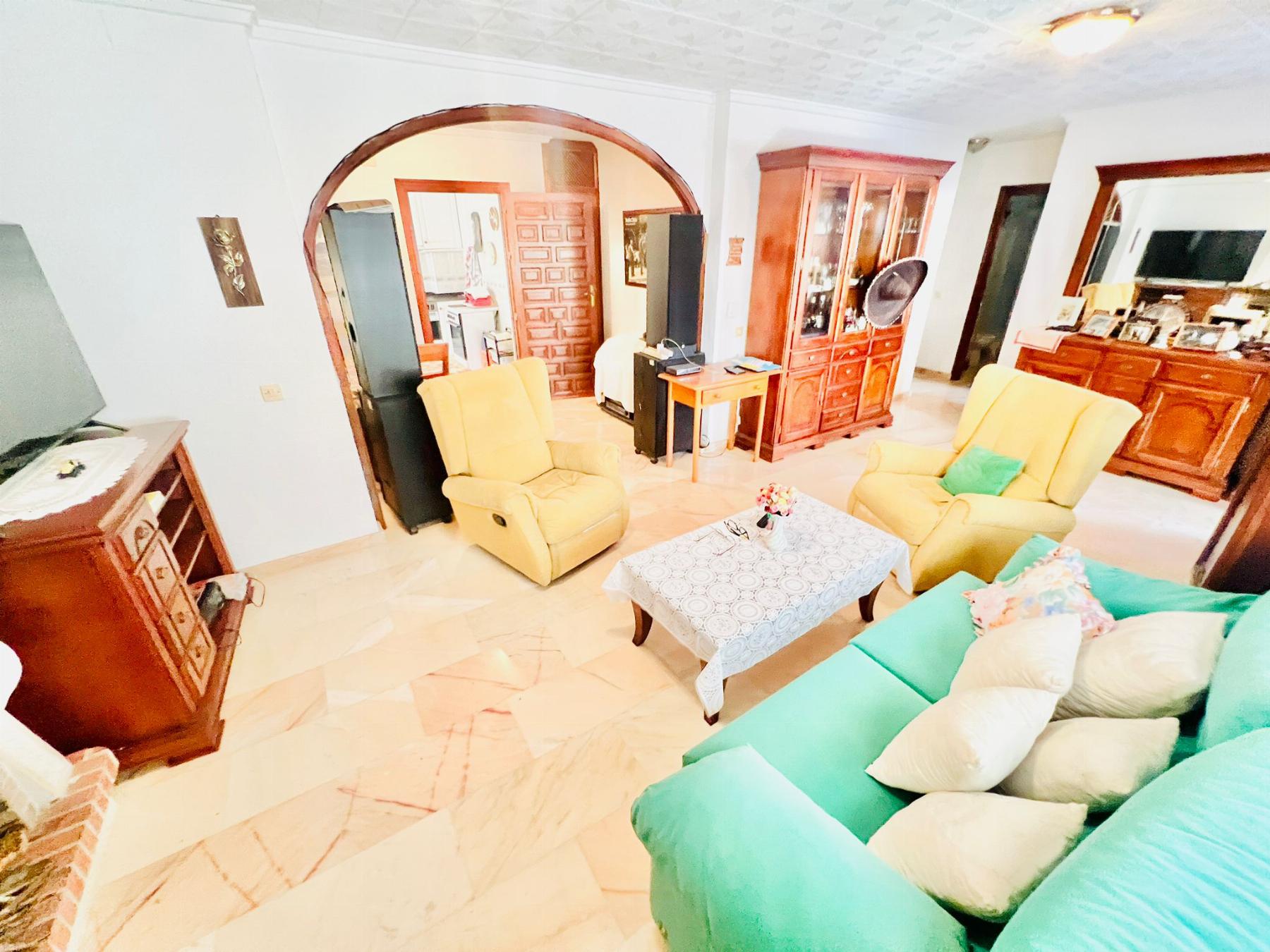 For sale of villa in Pilar de la Horadada