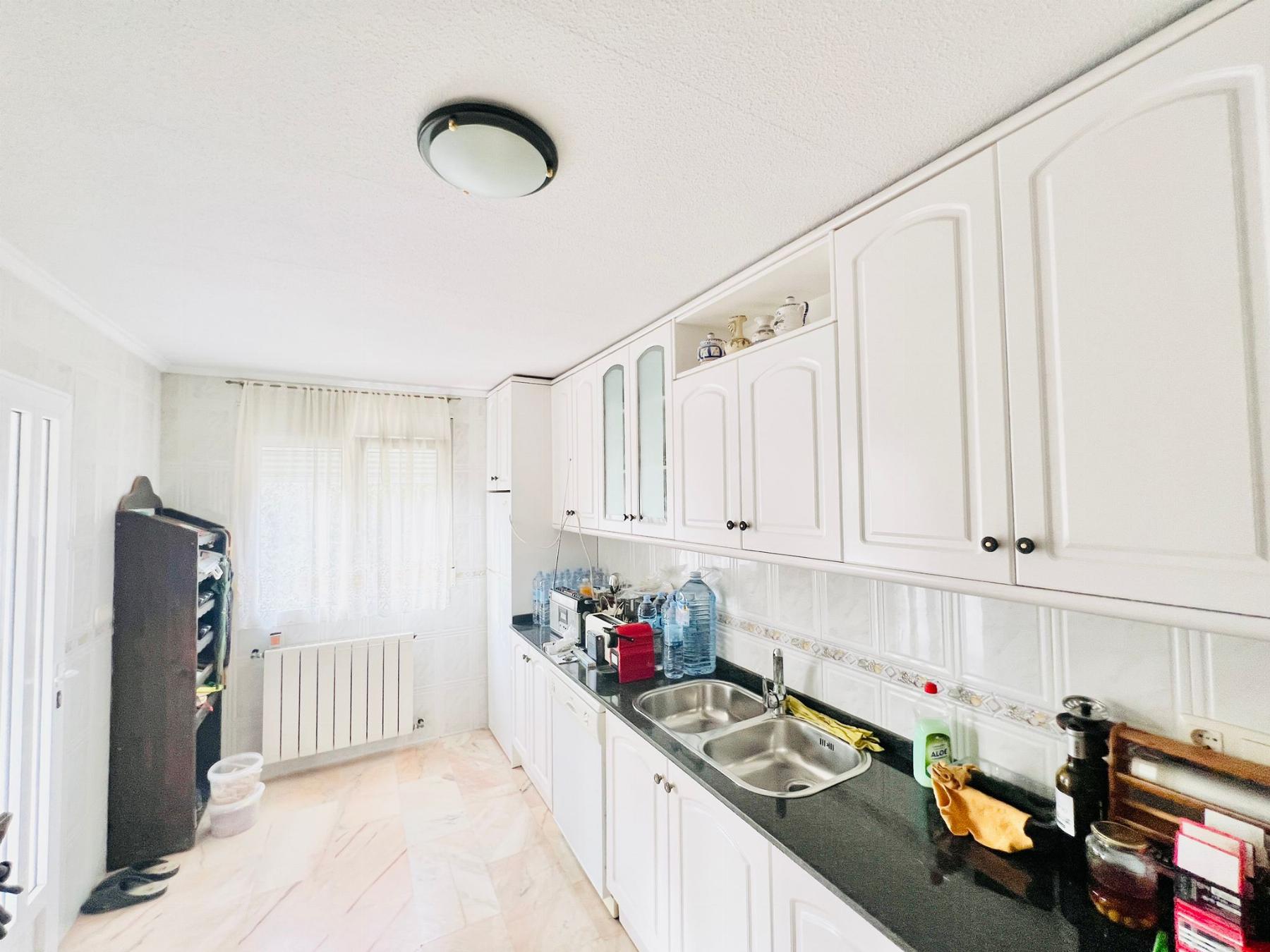 For sale of villa in Pilar de la Horadada