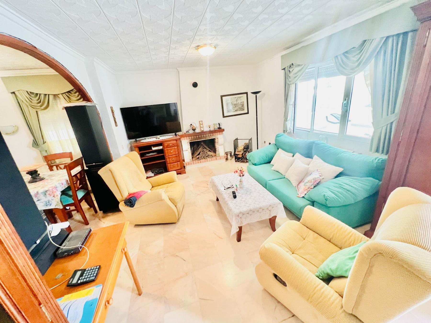 For sale of villa in Pilar de la Horadada