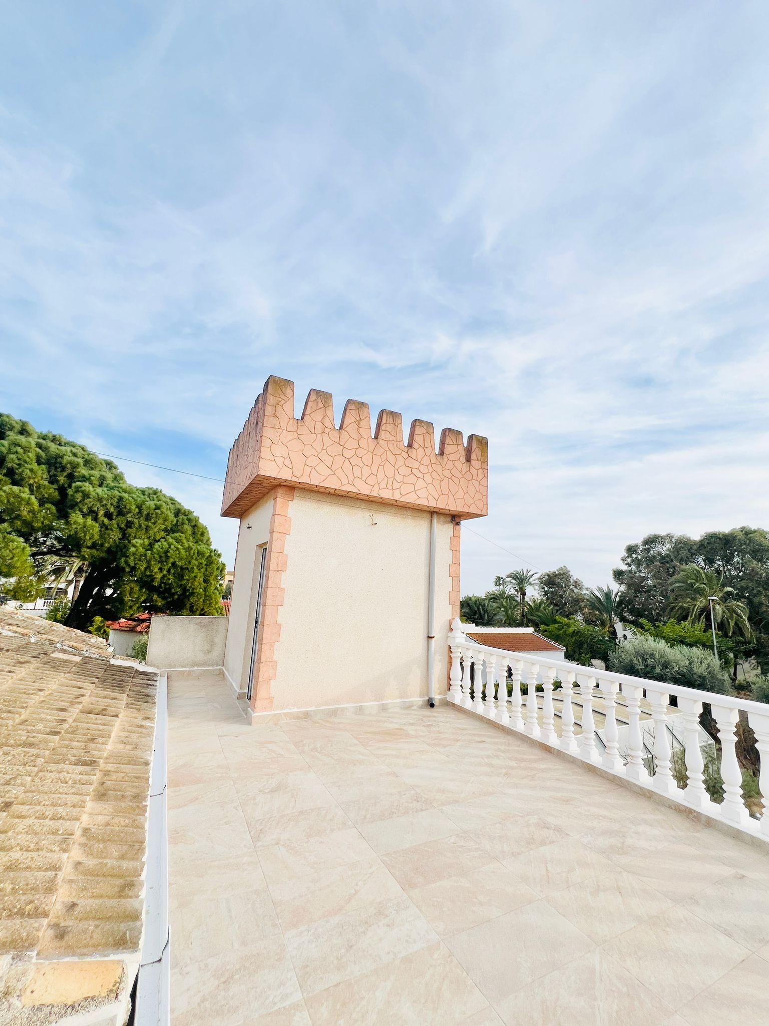 For sale of villa in Pilar de la Horadada