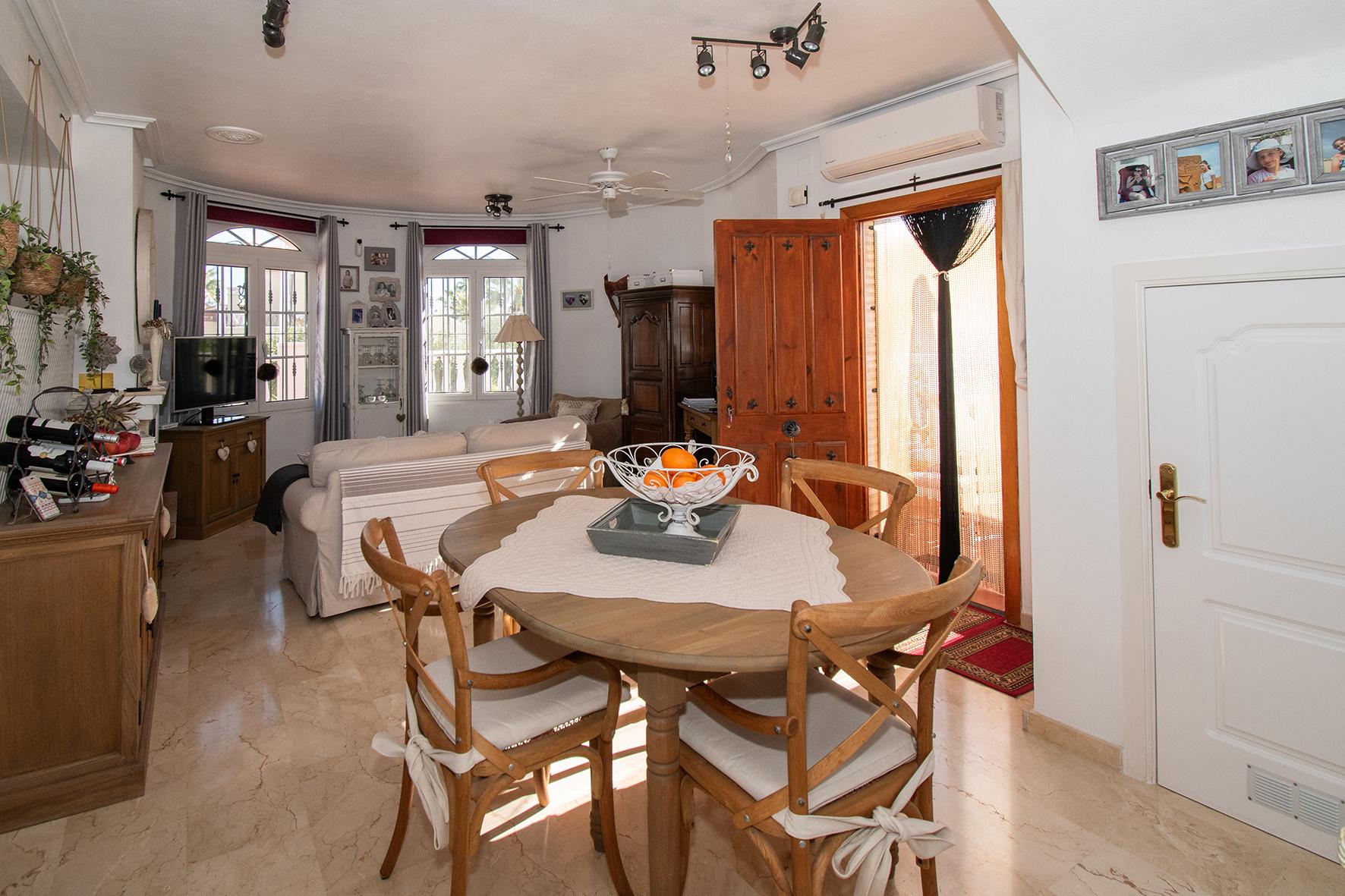 Venta de chalet en Orihuela Costa