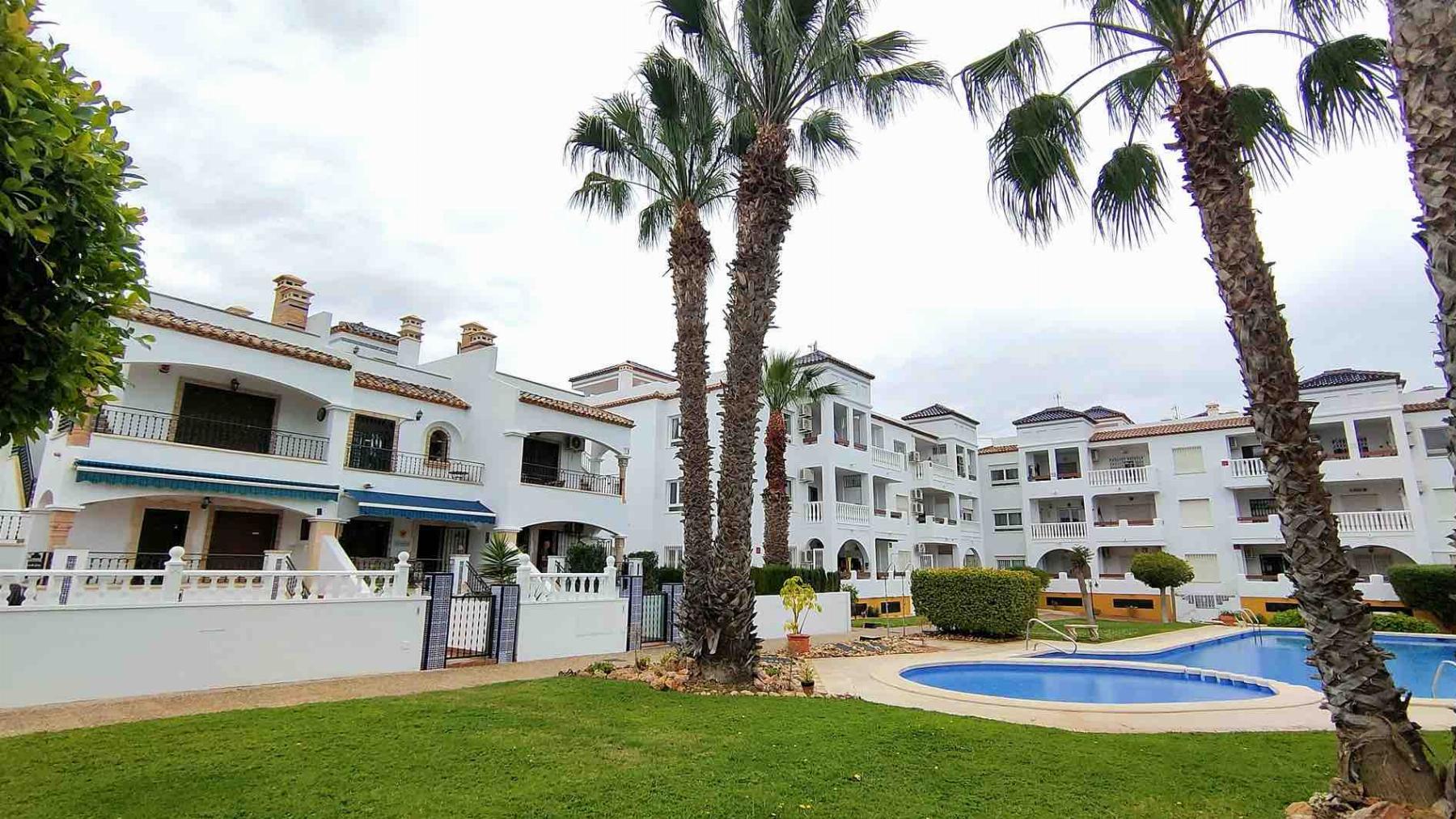 For sale of apartment in Orihuela Costa
