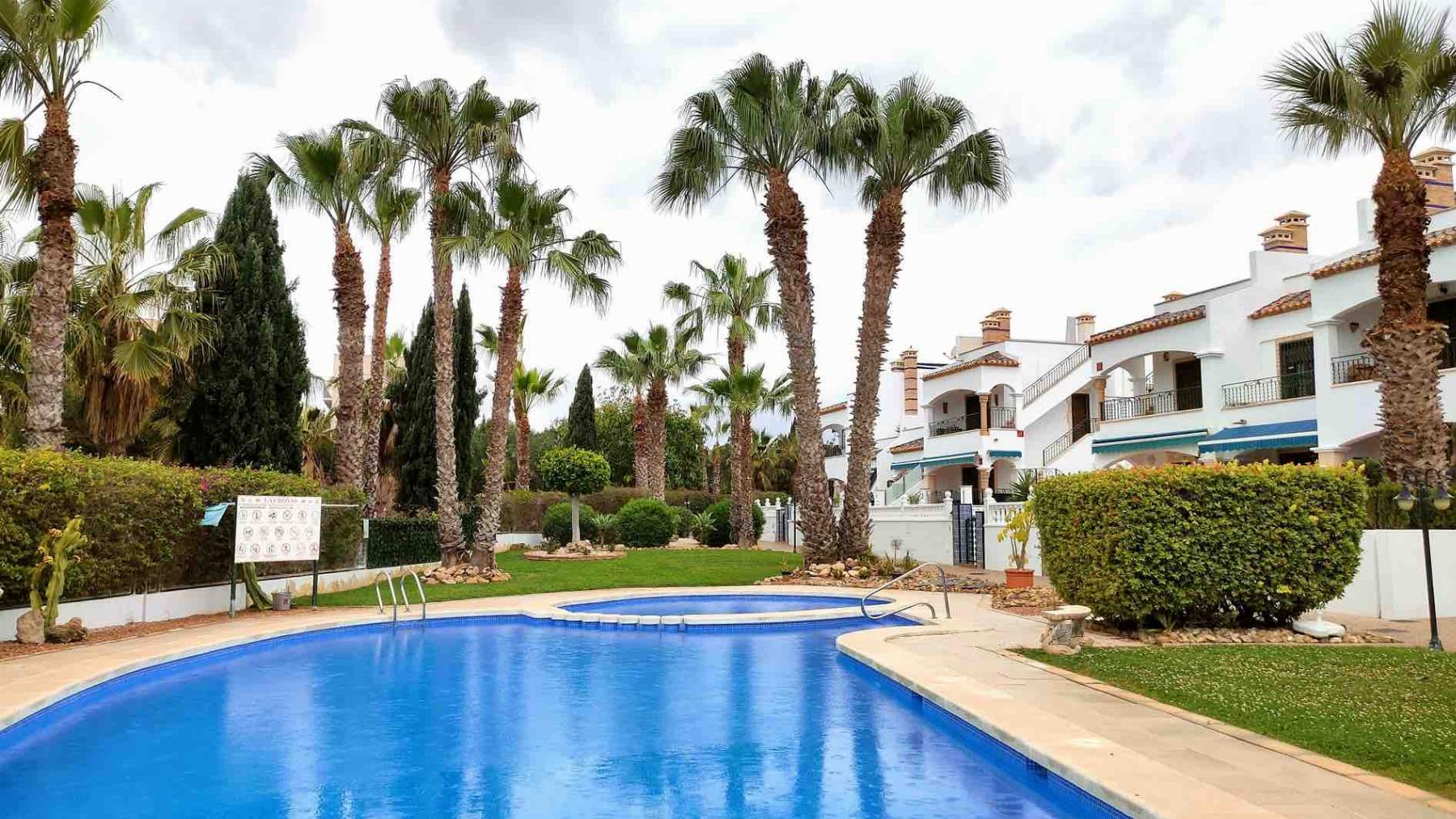 For sale of apartment in Orihuela Costa