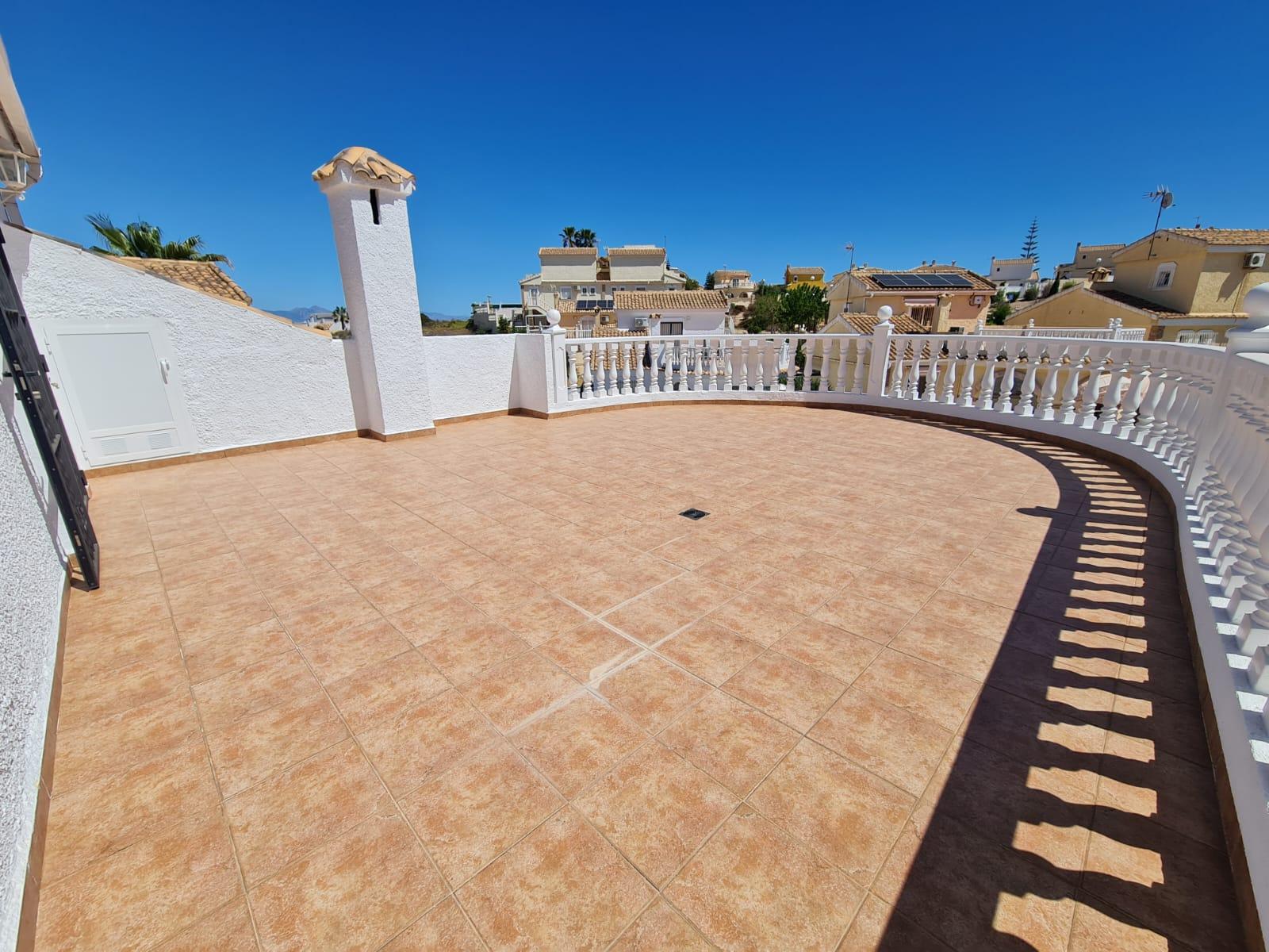 For sale of chalet in Santa Pola