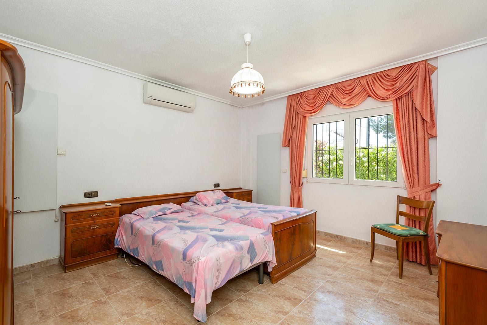 For sale of chalet in Orihuela Costa