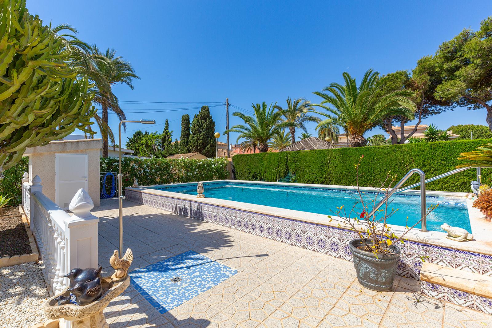 For sale of chalet in Orihuela Costa