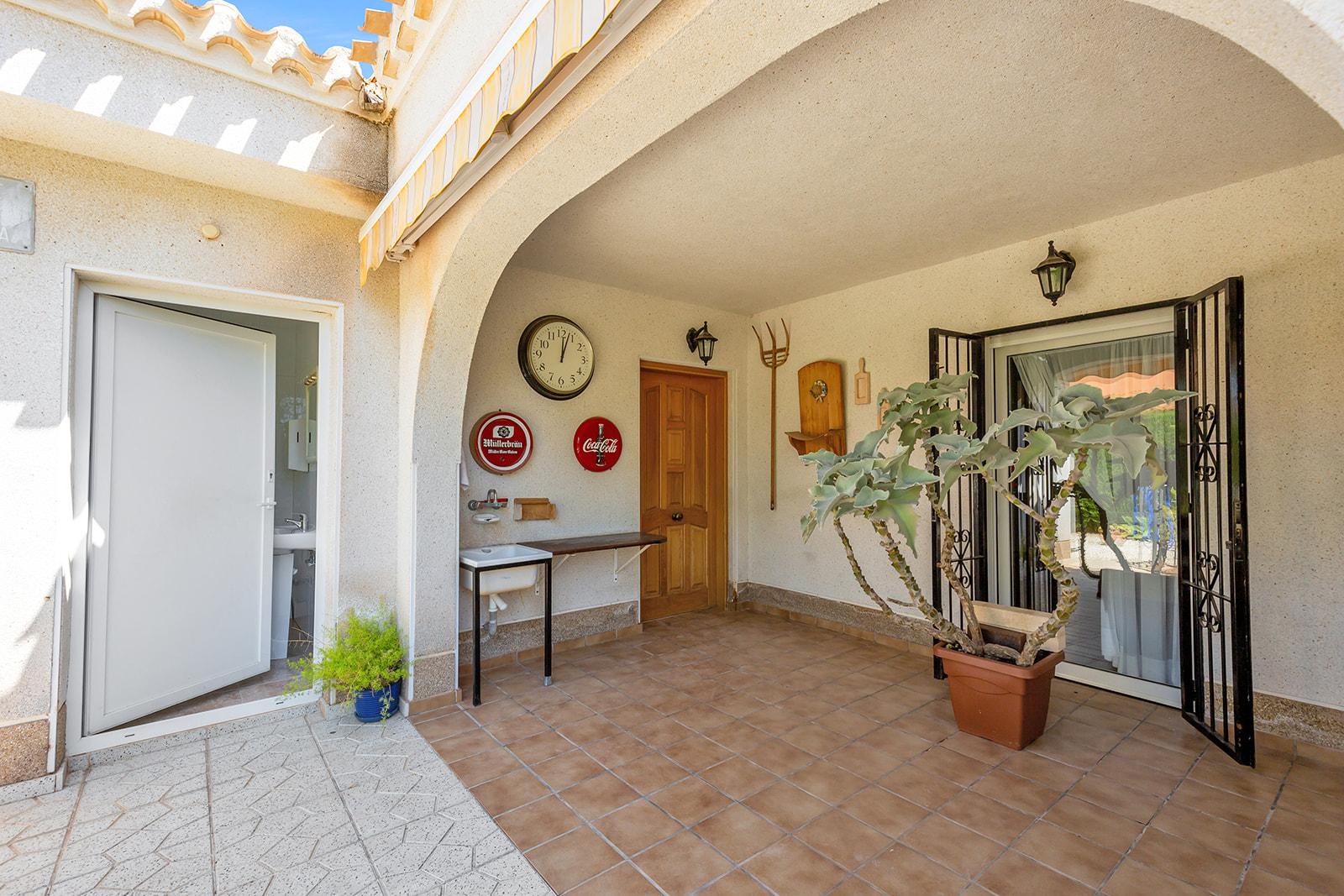 For sale of chalet in Orihuela Costa