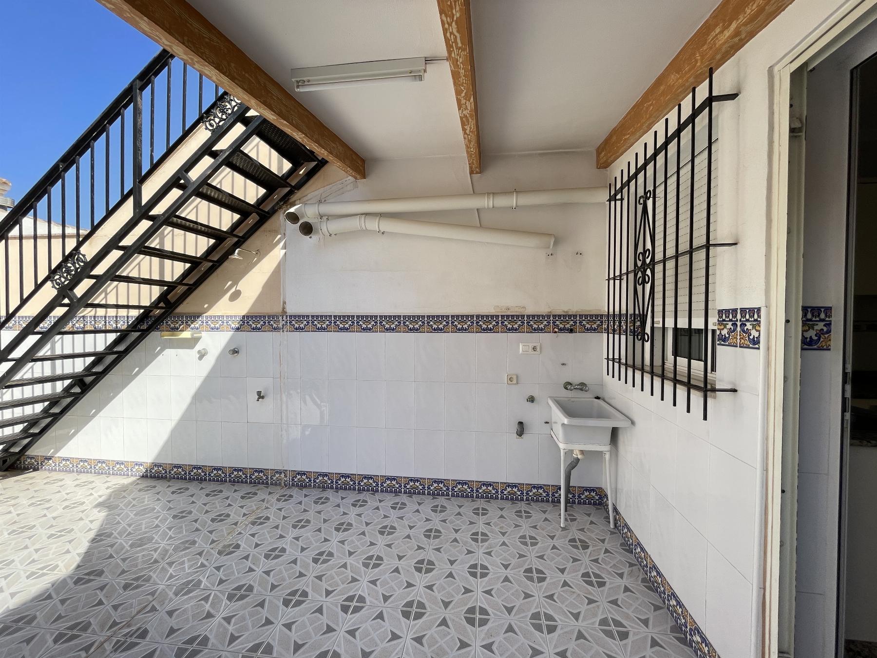 For sale of chalet in Los Alcázares