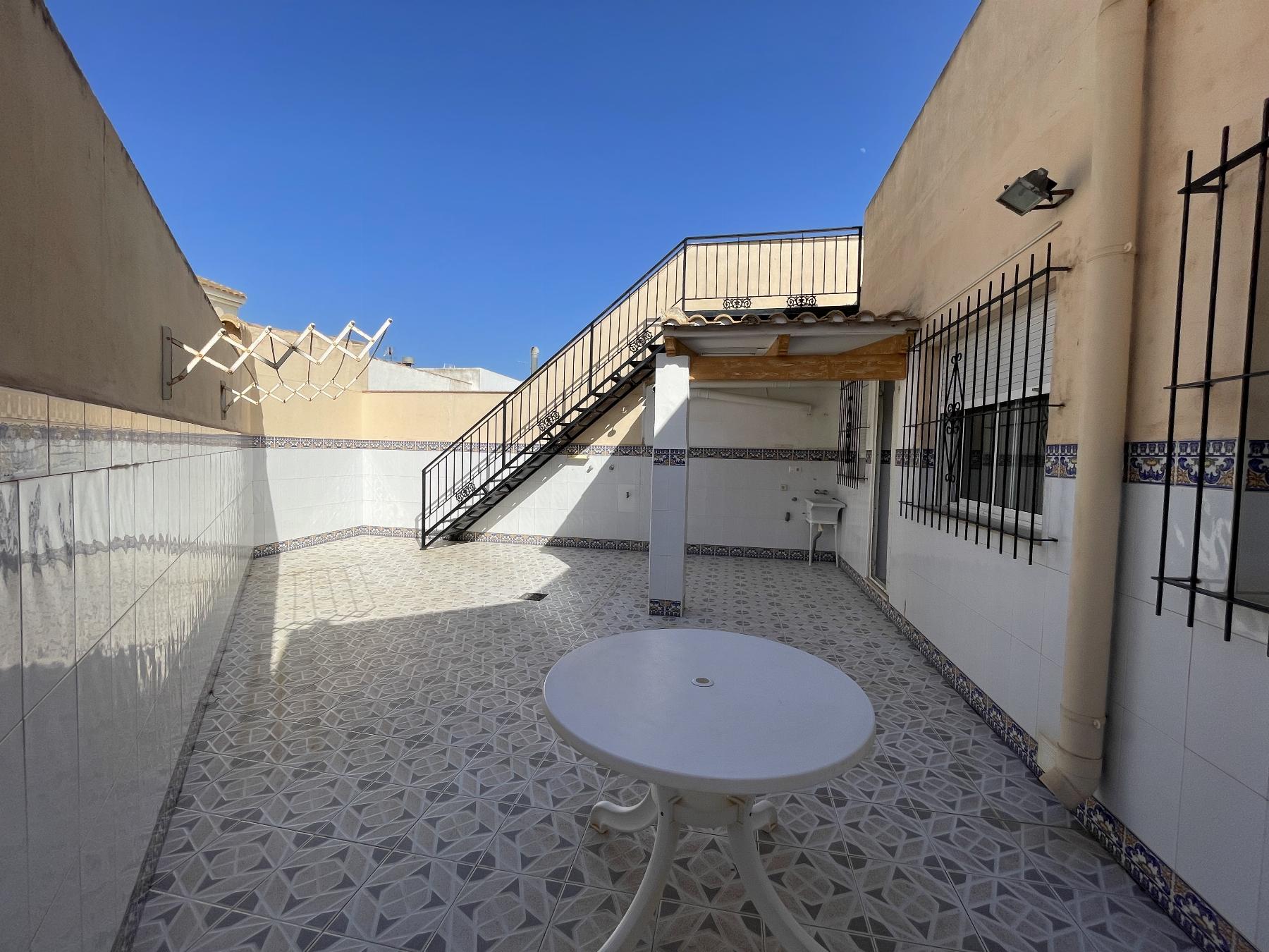 For sale of chalet in Los Alcázares