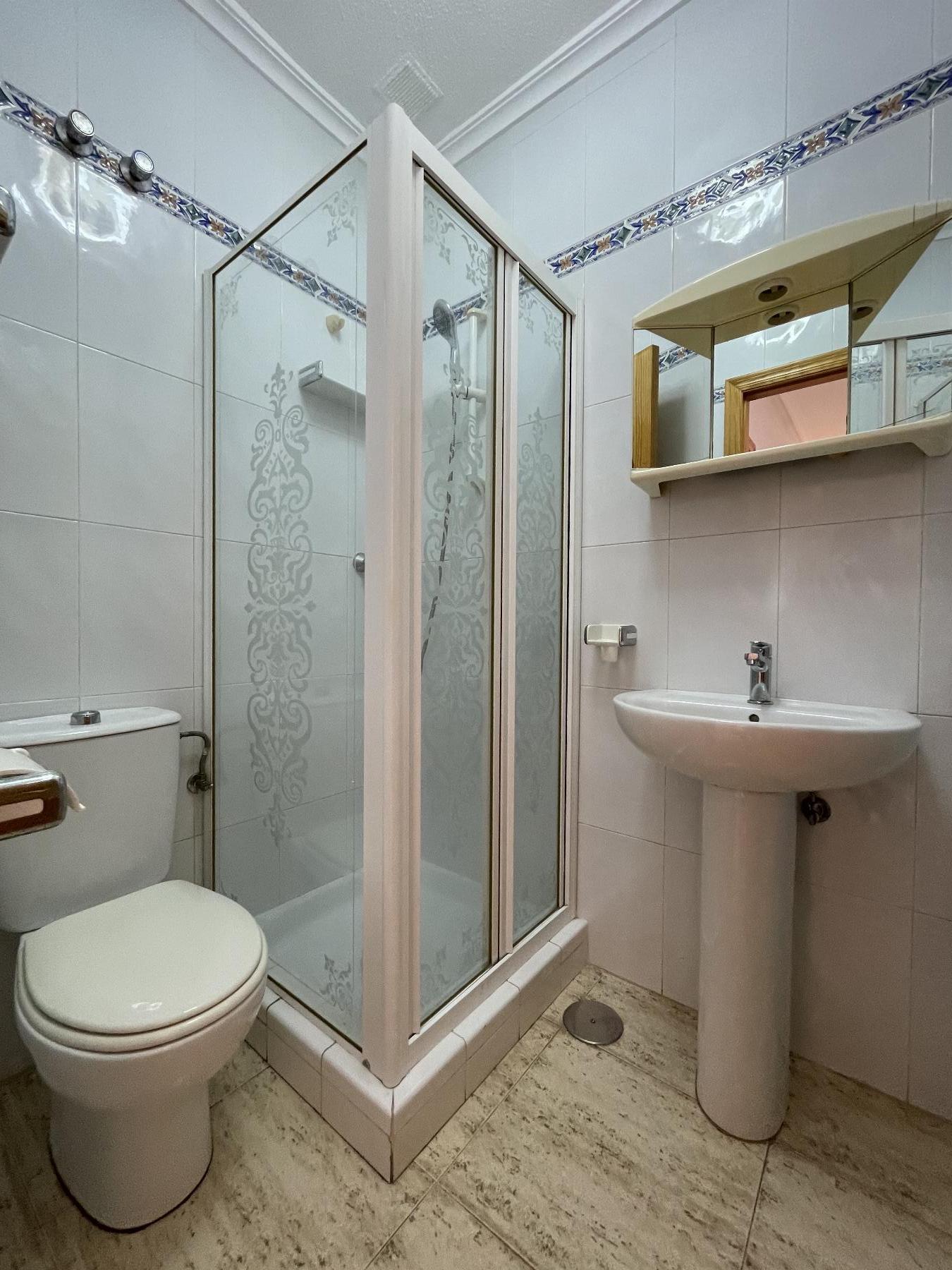 For sale of chalet in Los Alcázares