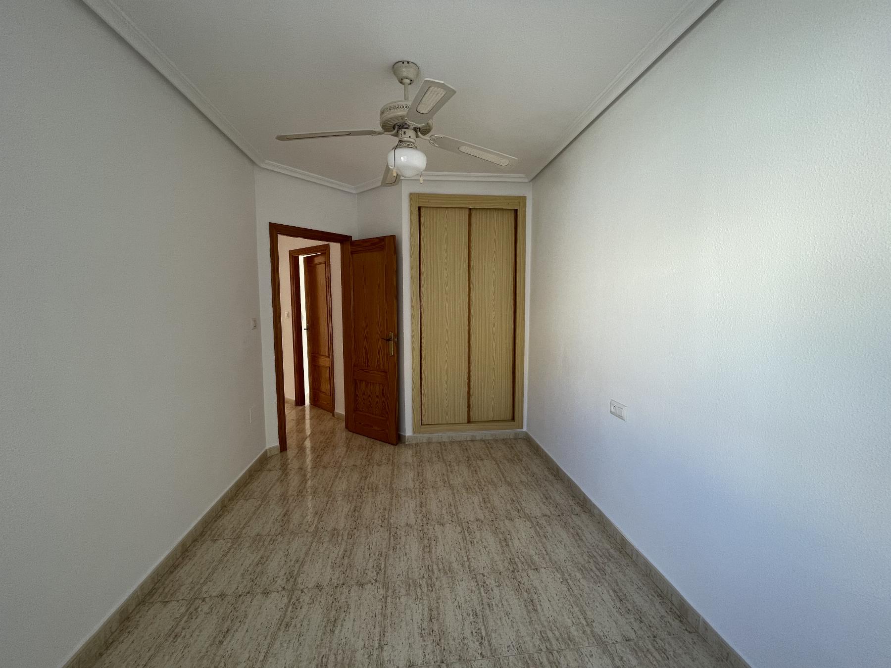 For sale of chalet in Los Alcázares