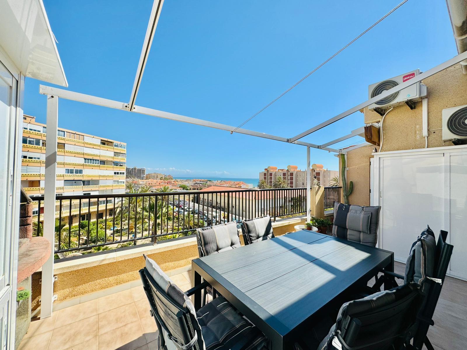 For sale of penthouse in La Mata