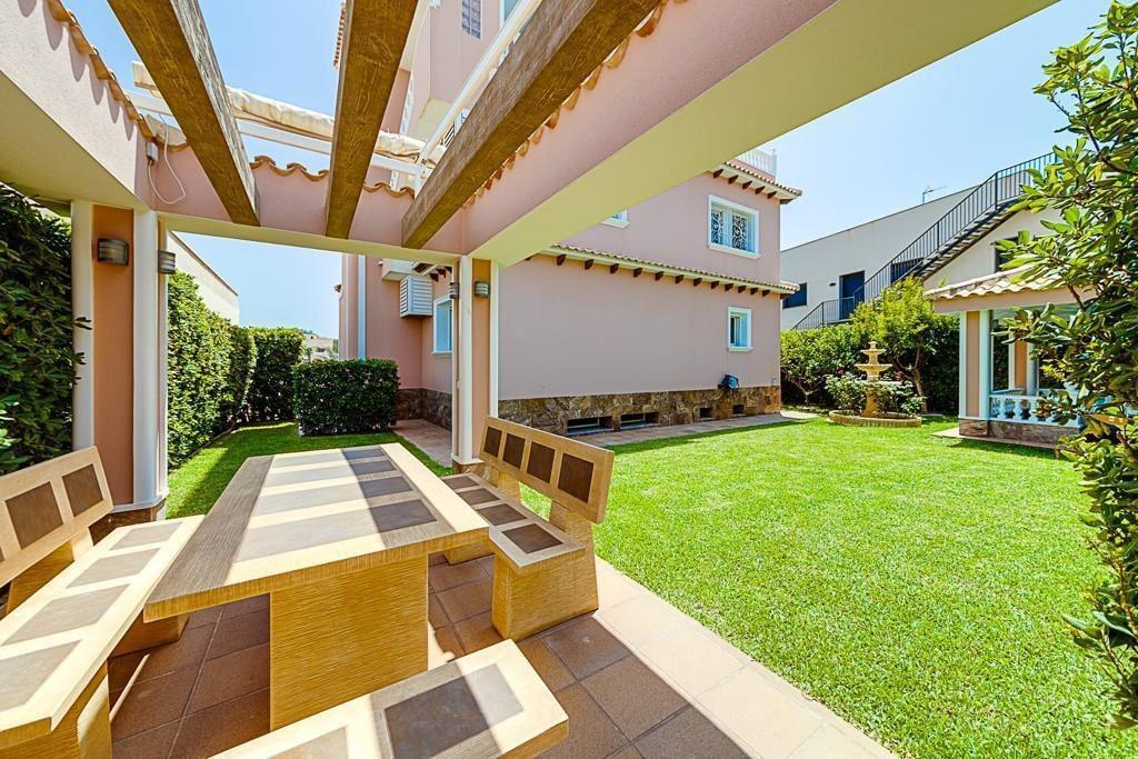 Venta de chalet en Orihuela Costa