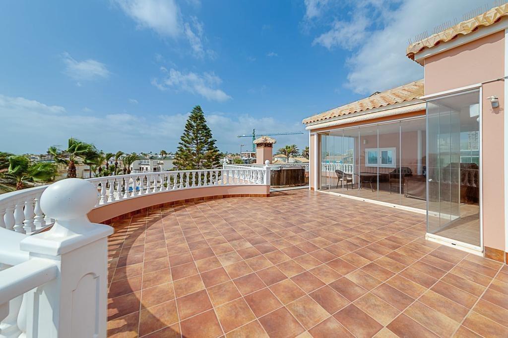 Venta de chalet en Orihuela Costa