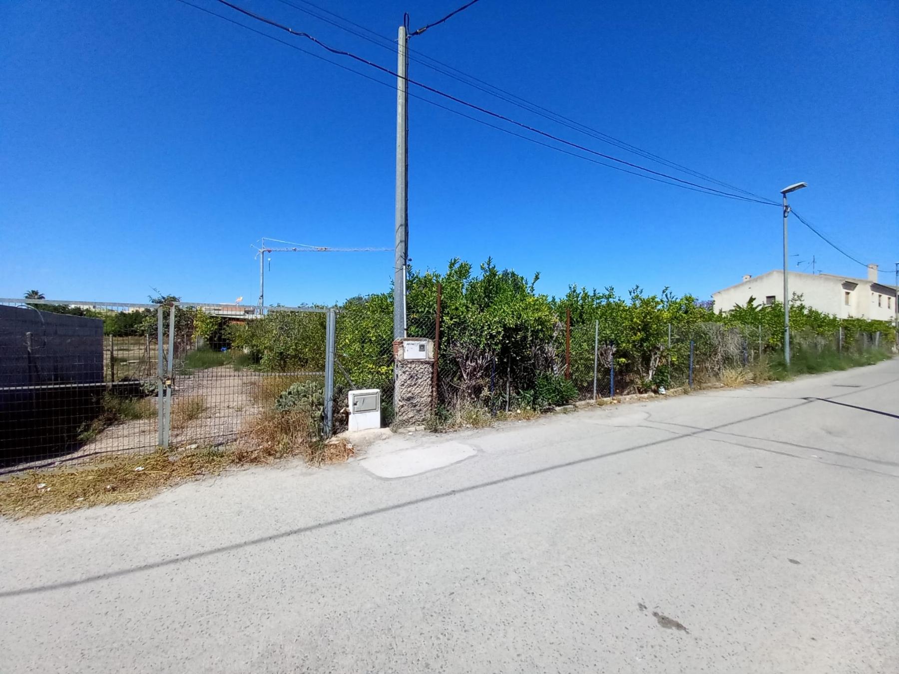 For sale of land in Los Dolores