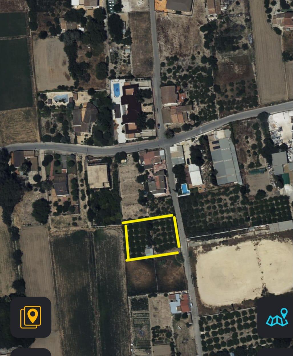 For sale of land in Los Dolores