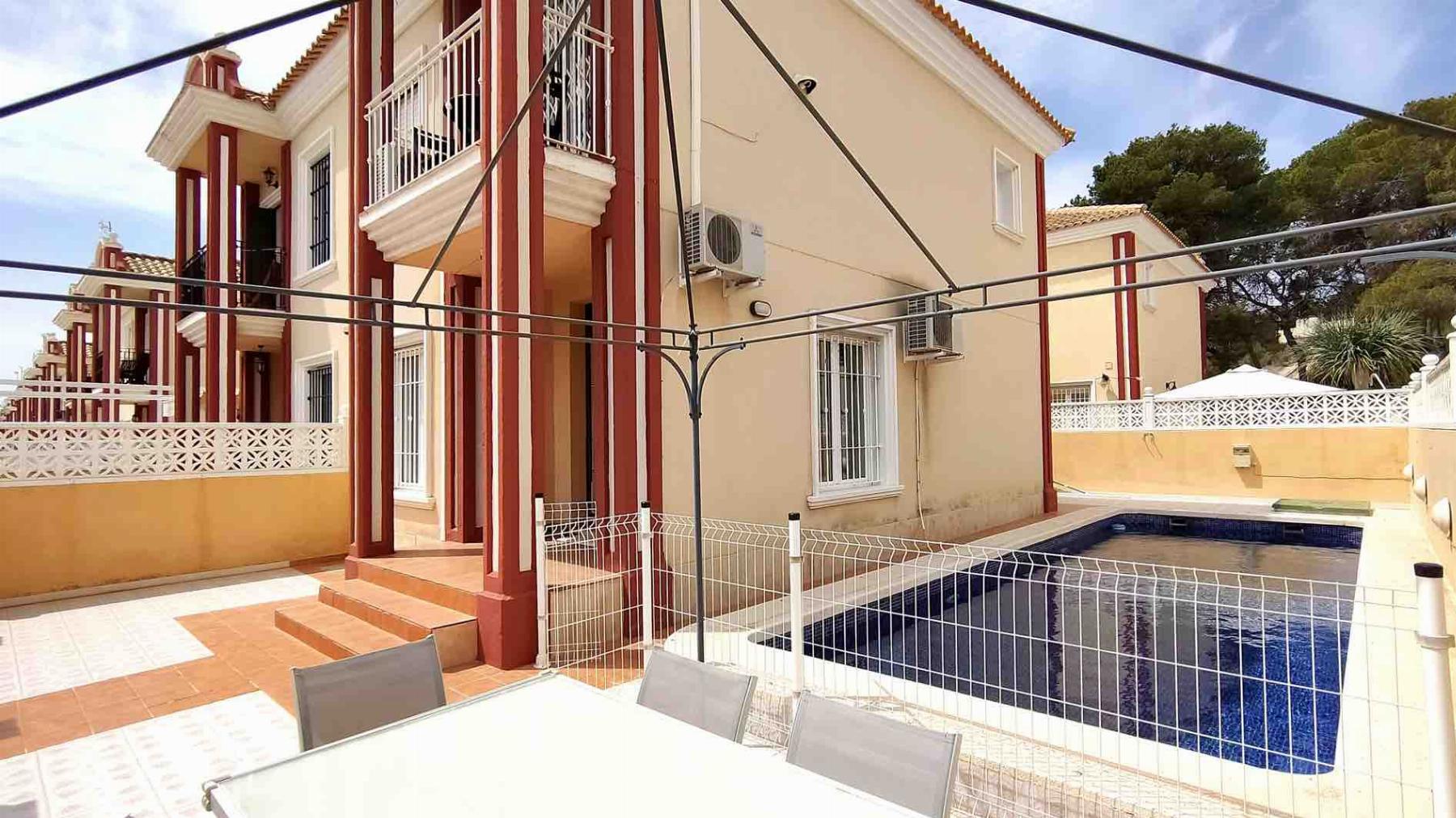 For sale of chalet in Orihuela Costa