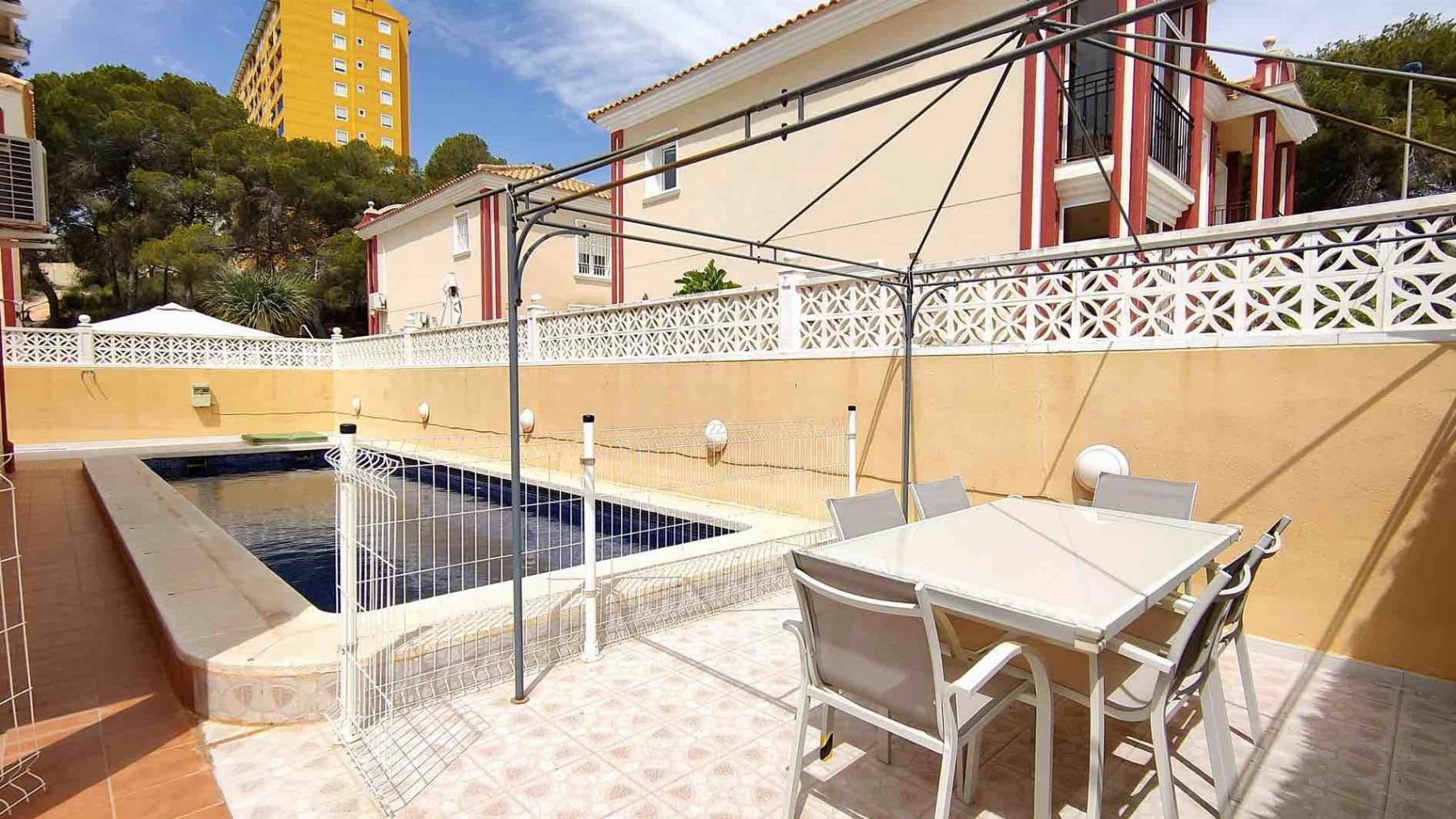 For sale of chalet in Orihuela Costa