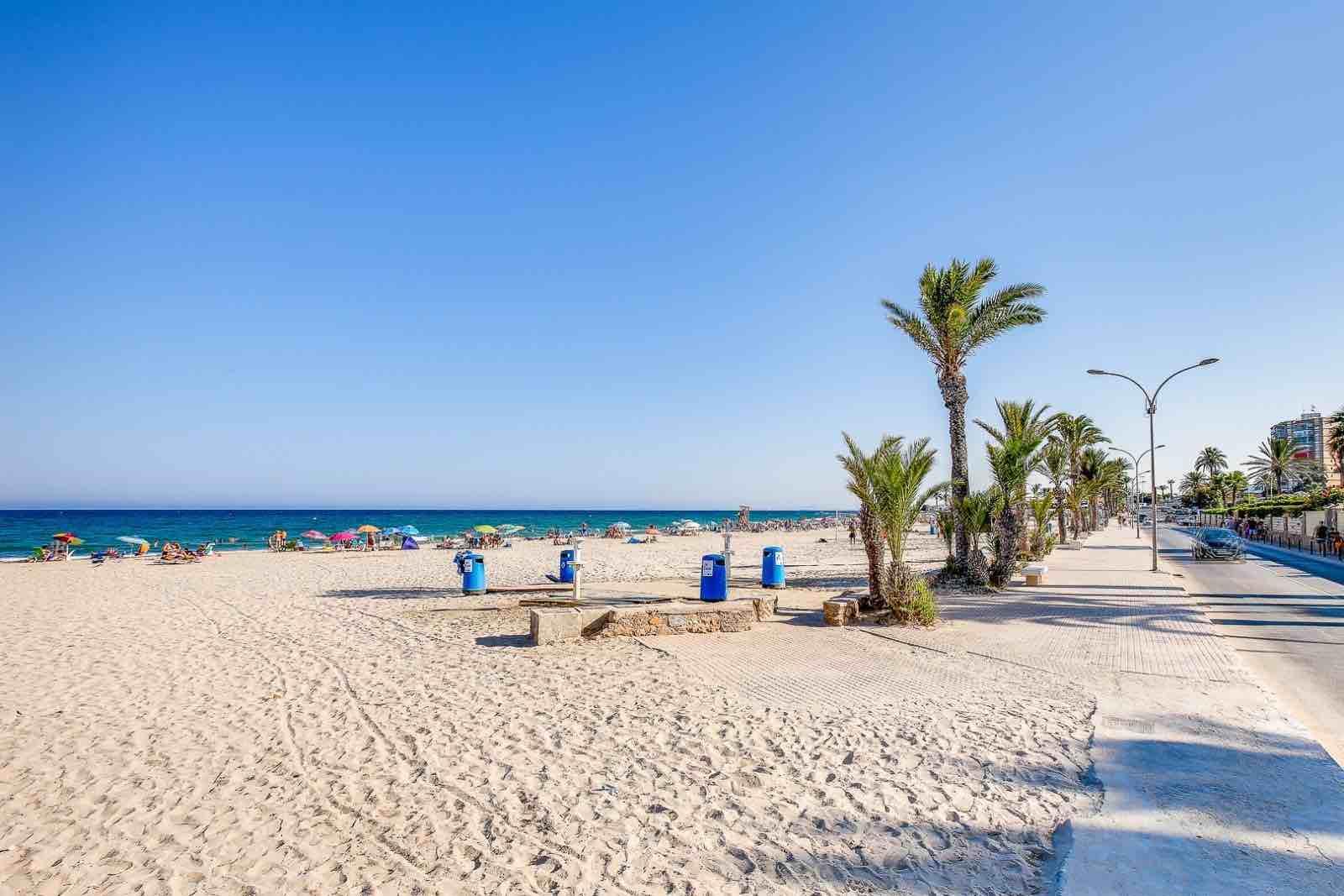 For sale of chalet in Orihuela Costa