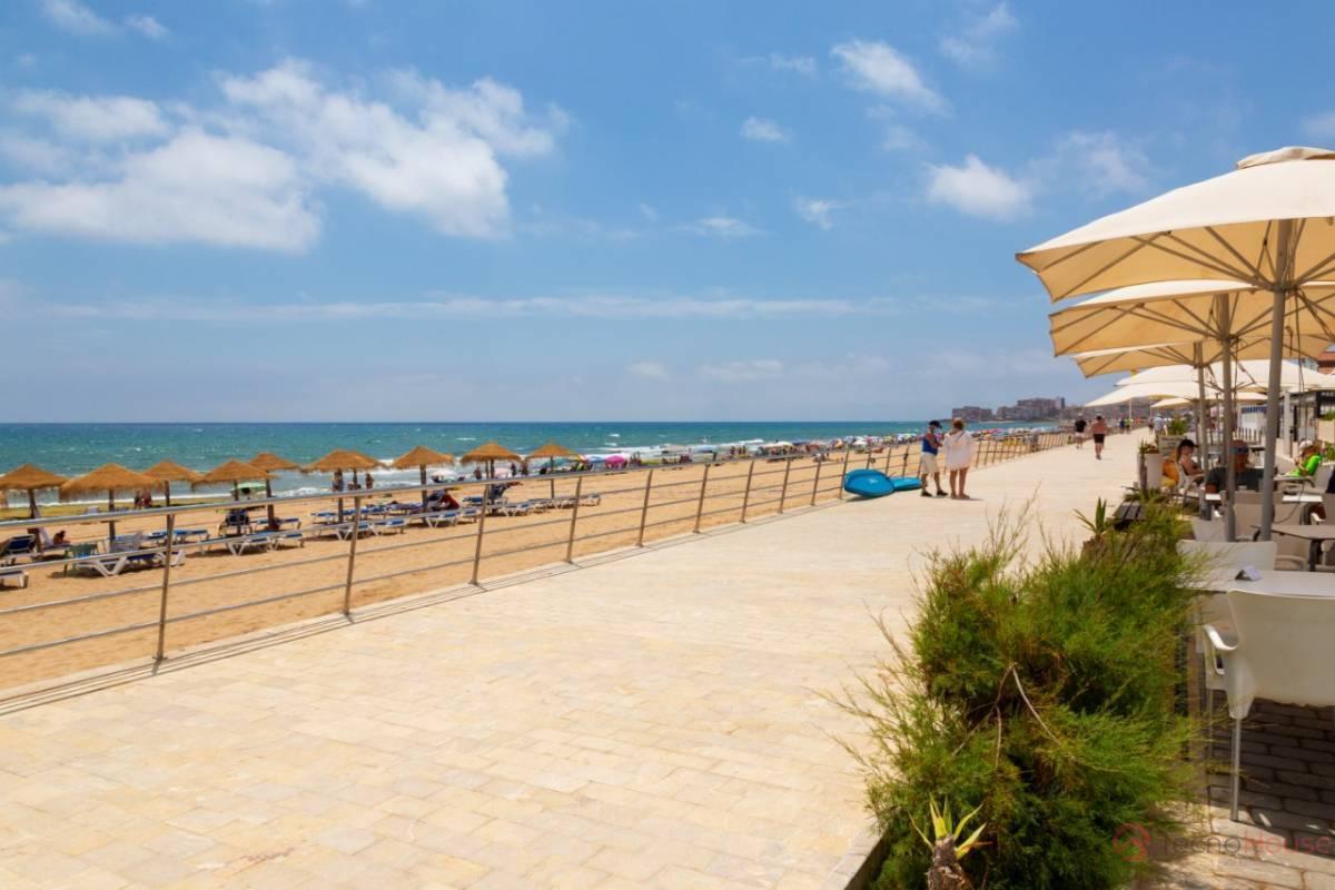 For sale of study in La Mata
