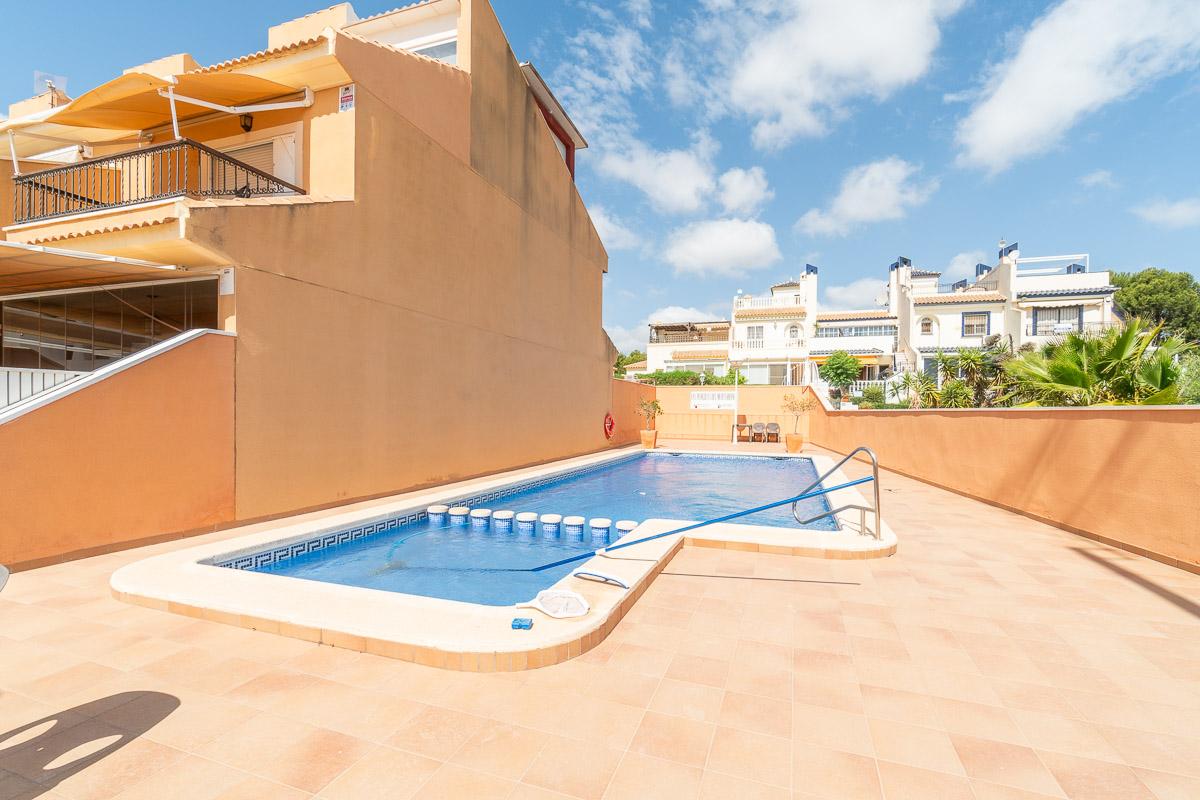 Salg av chalet i Orihuela Costa