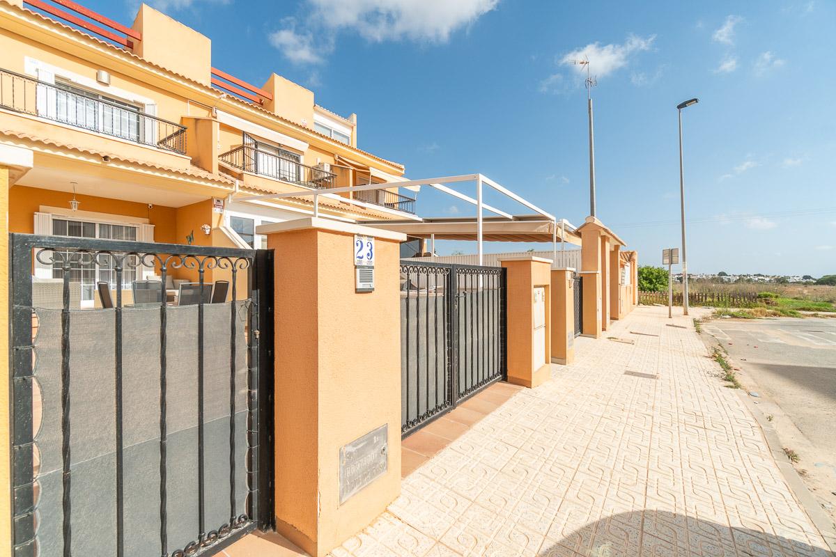 Salg av chalet i Orihuela Costa