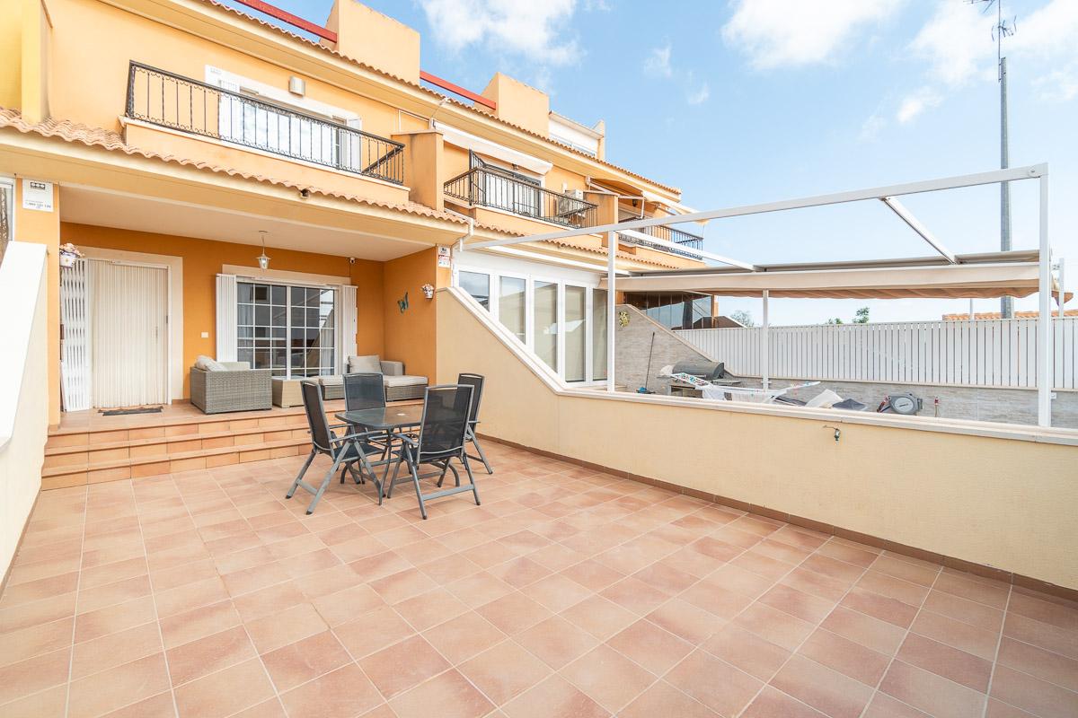 Salg av chalet i Orihuela Costa