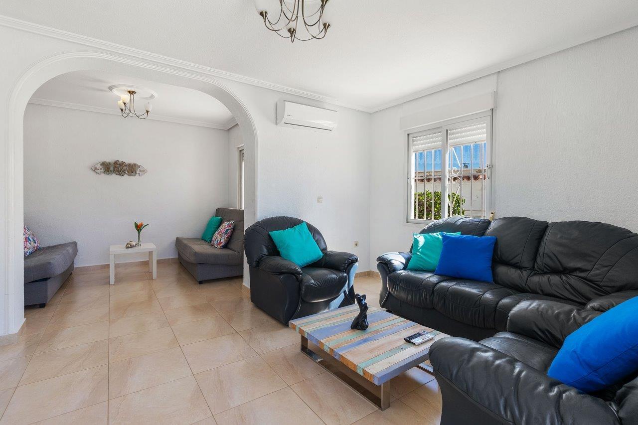 Verkoop van villa in Orihuela Costa