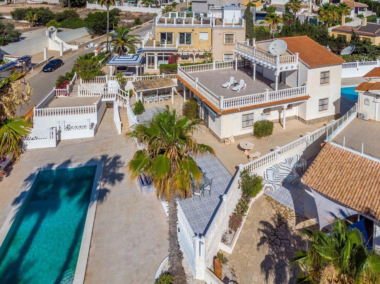 Verkoop van villa in Orihuela Costa
