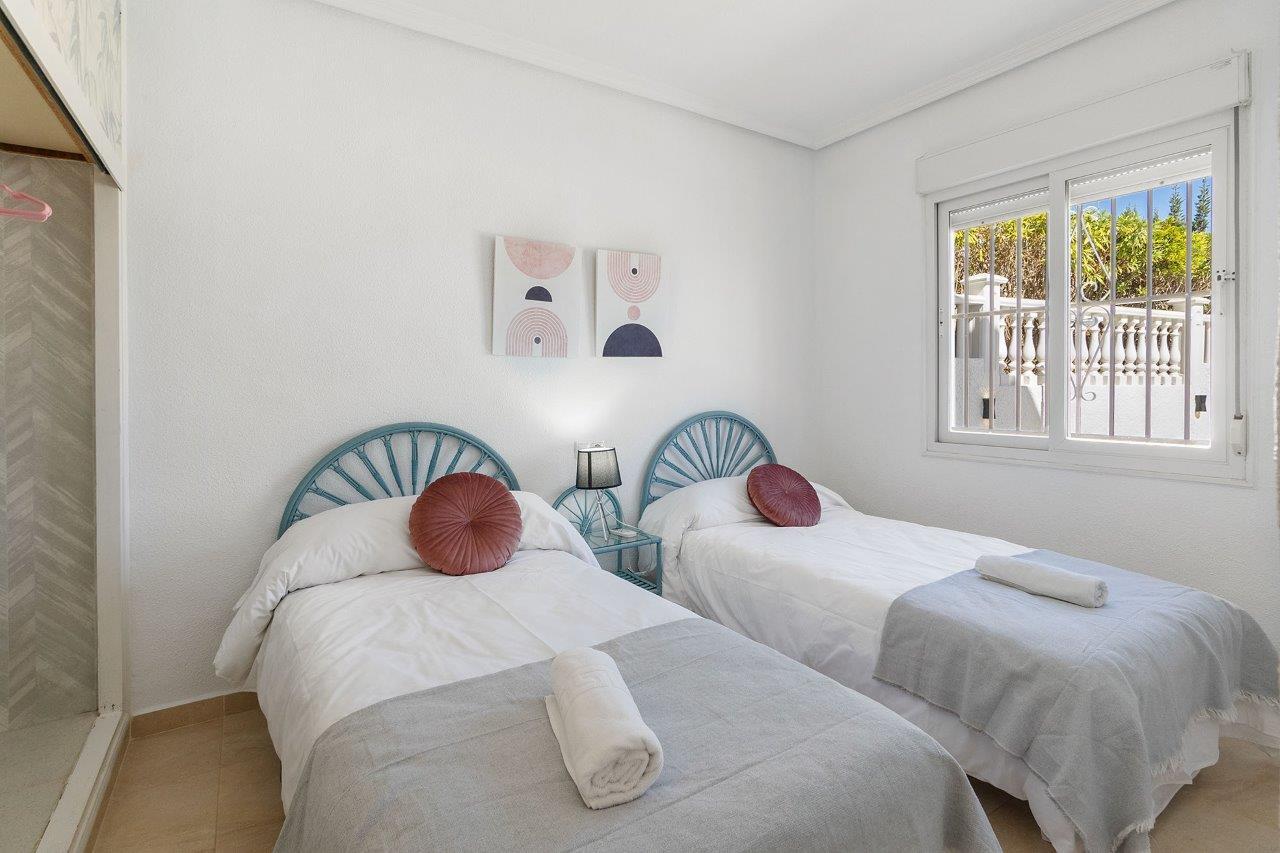 Verkoop van villa in Orihuela Costa