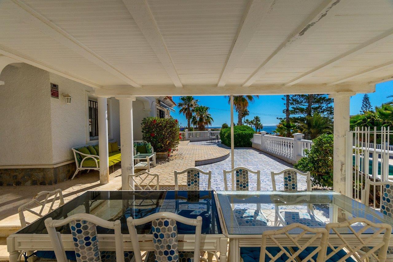 Verkoop van villa in Orihuela Costa