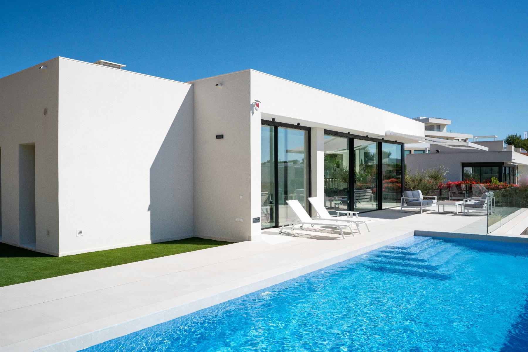 Venta de villa en Orihuela Costa