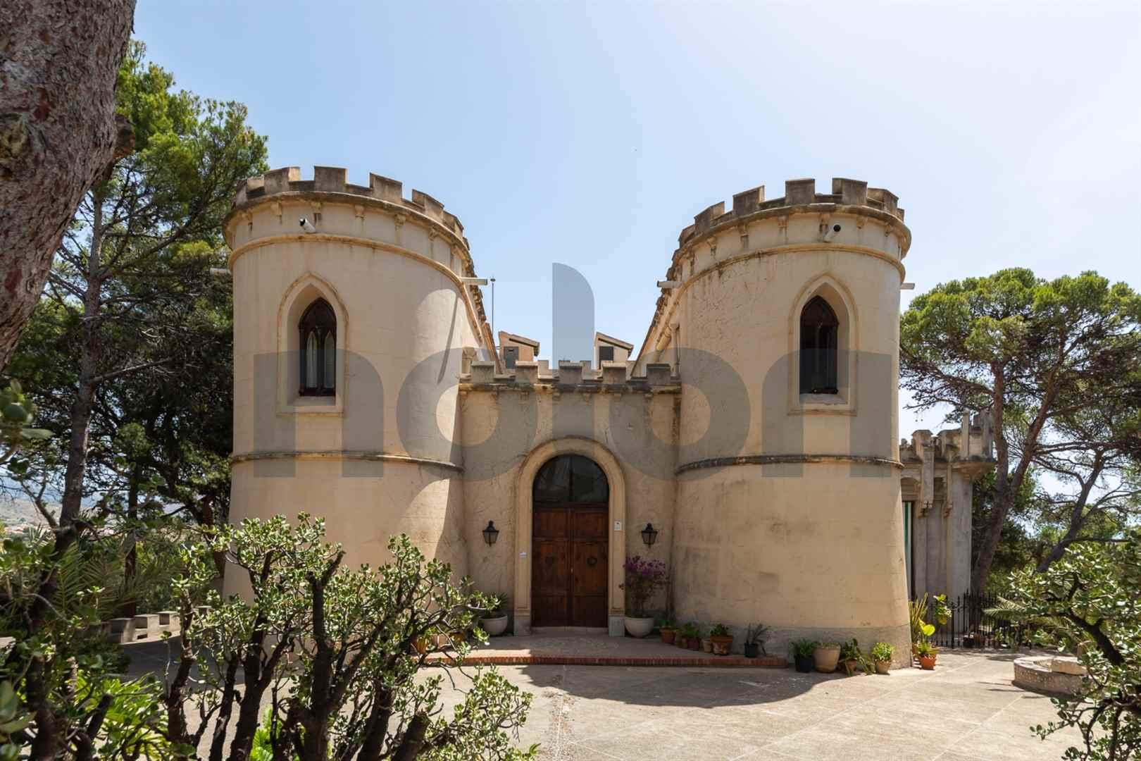 Venta de castillo en Villajoyosa