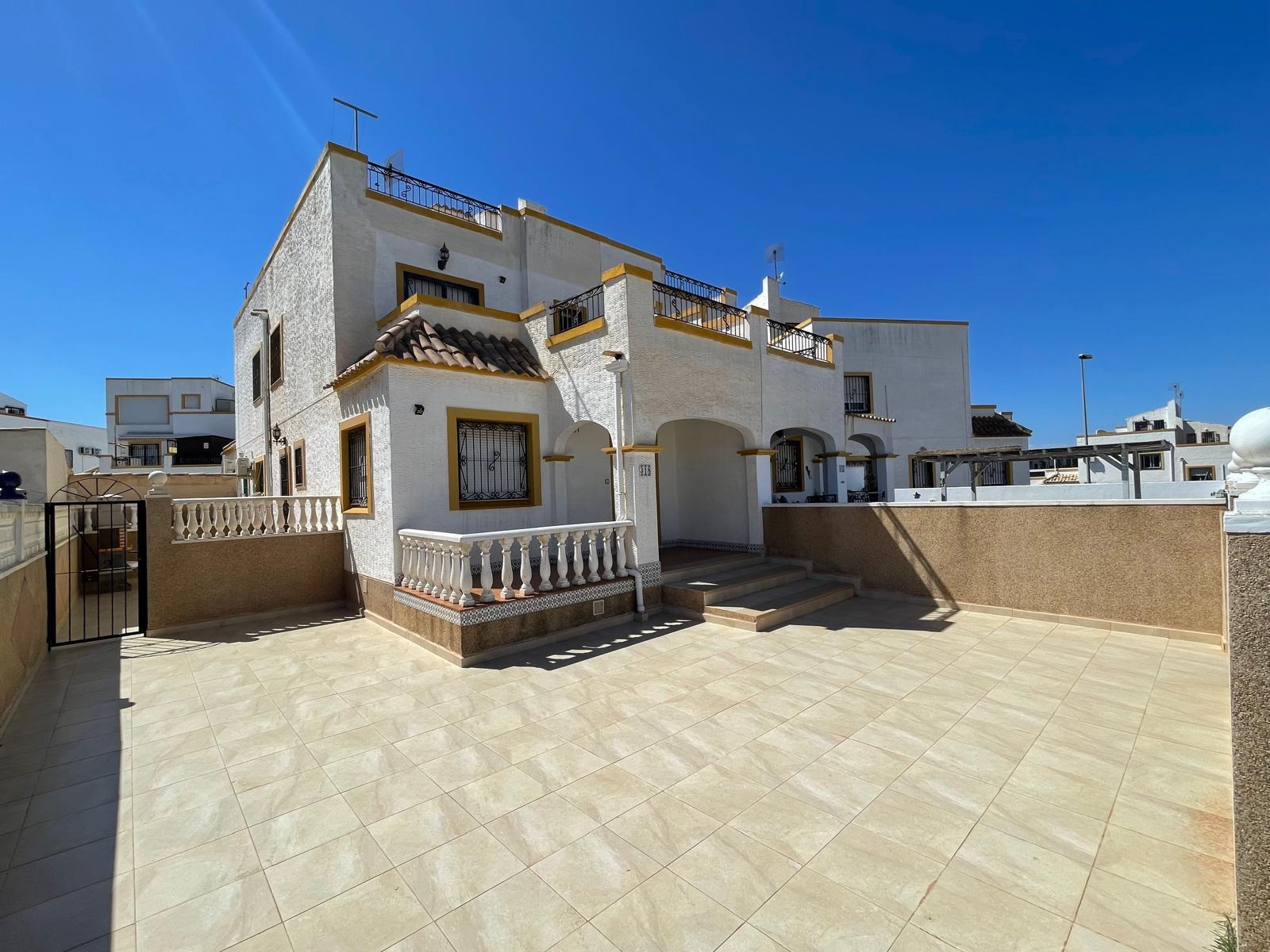 For sale of chalet in Orihuela Costa