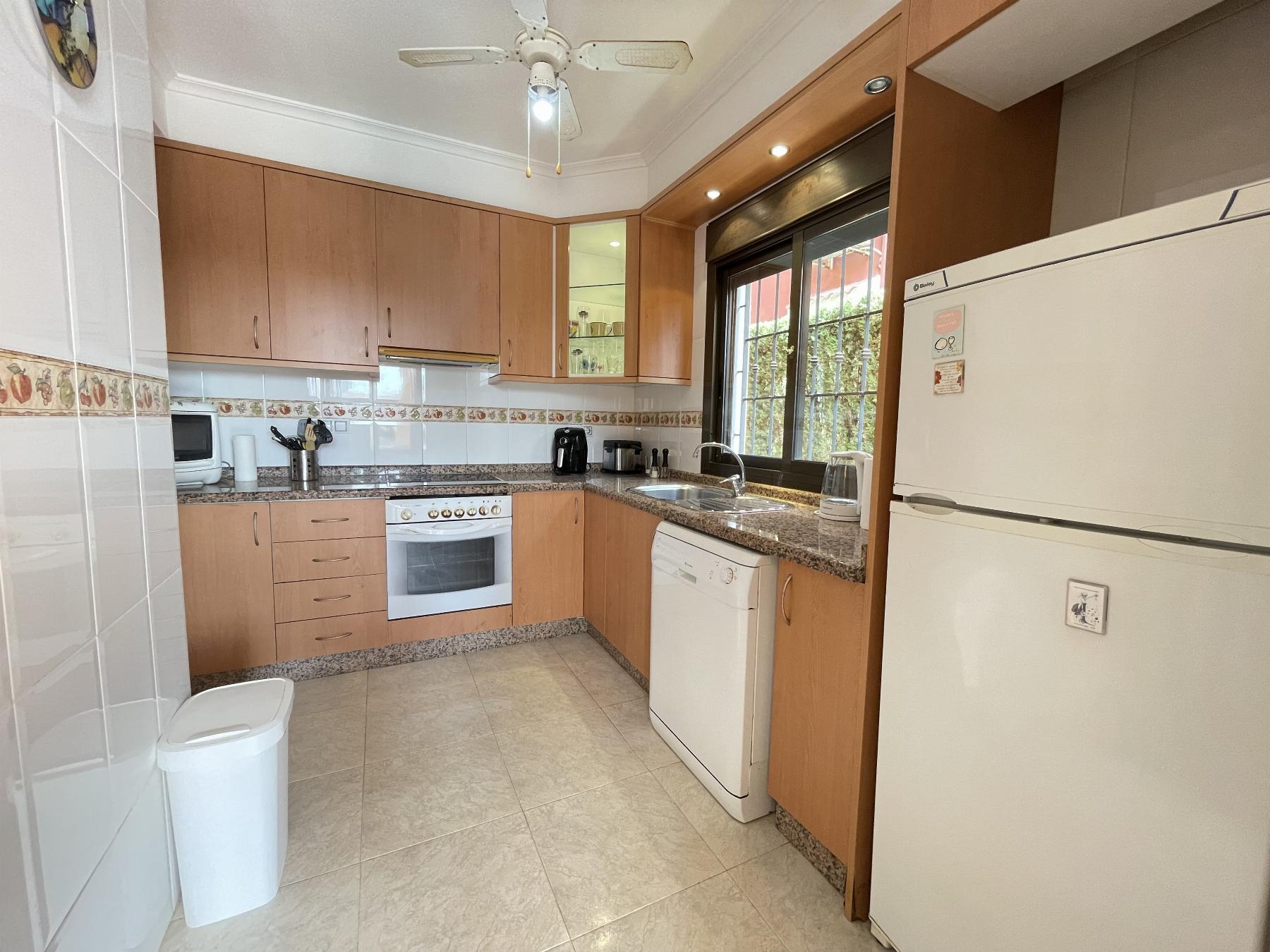 For sale of chalet in Guardamar del Segura