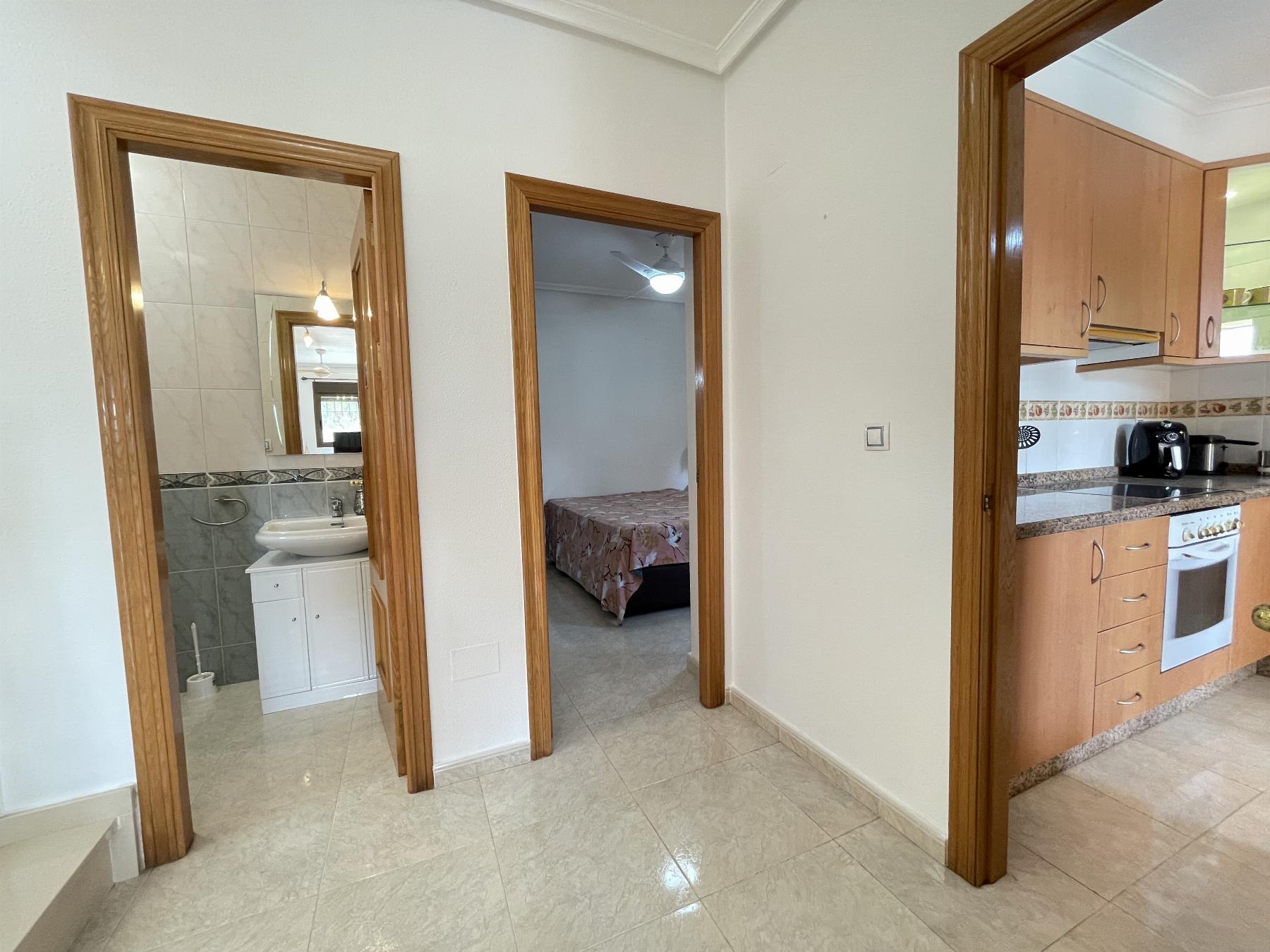 For sale of chalet in Guardamar del Segura