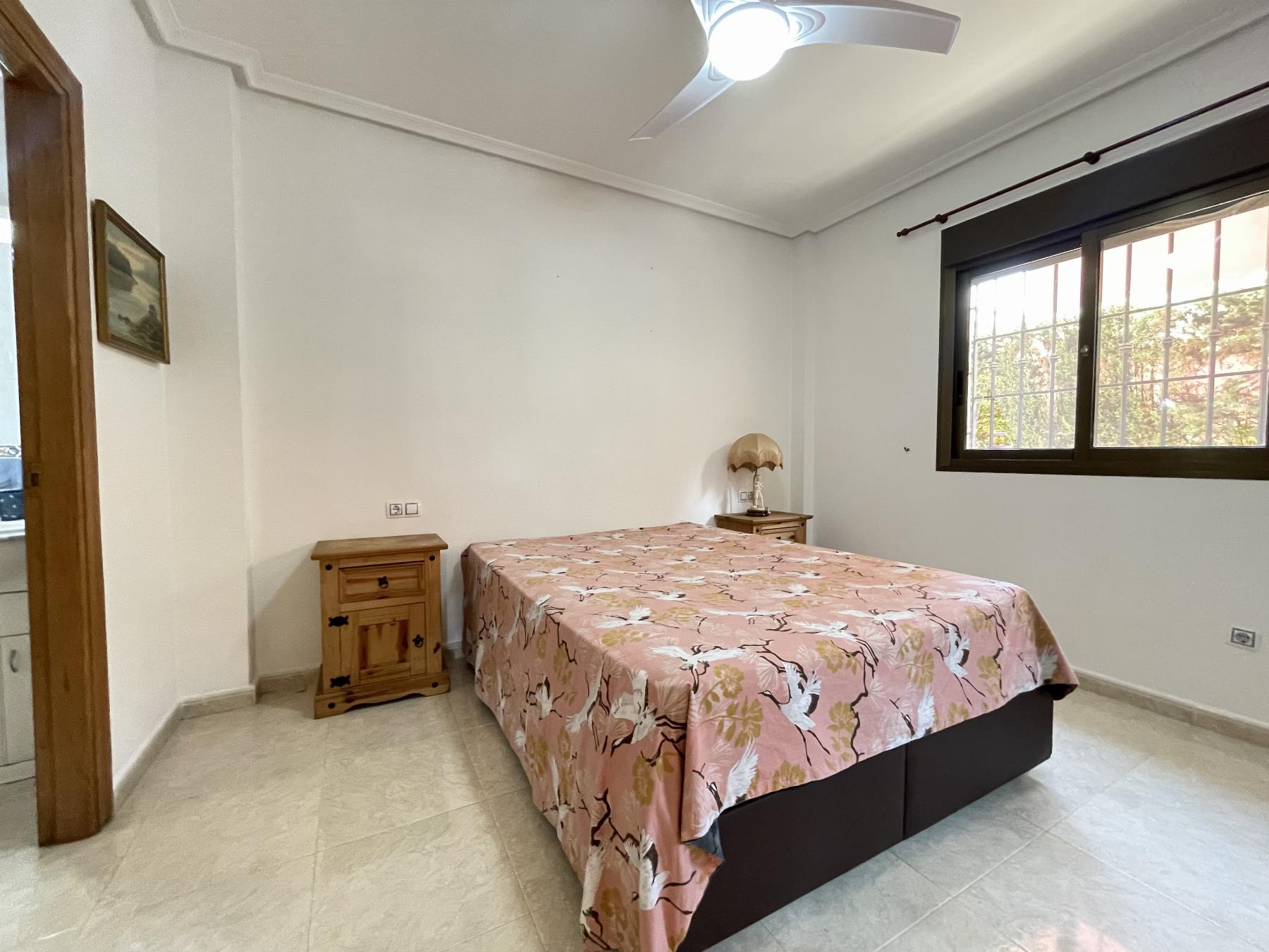 For sale of chalet in Guardamar del Segura