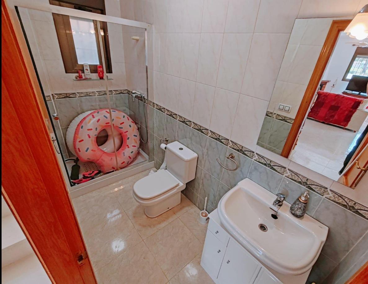 For sale of chalet in Guardamar del Segura