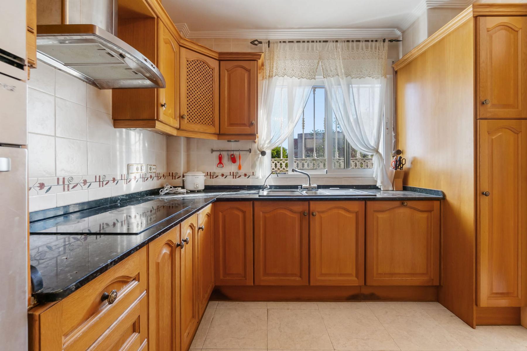 Köp av chalet i Orihuela Costa