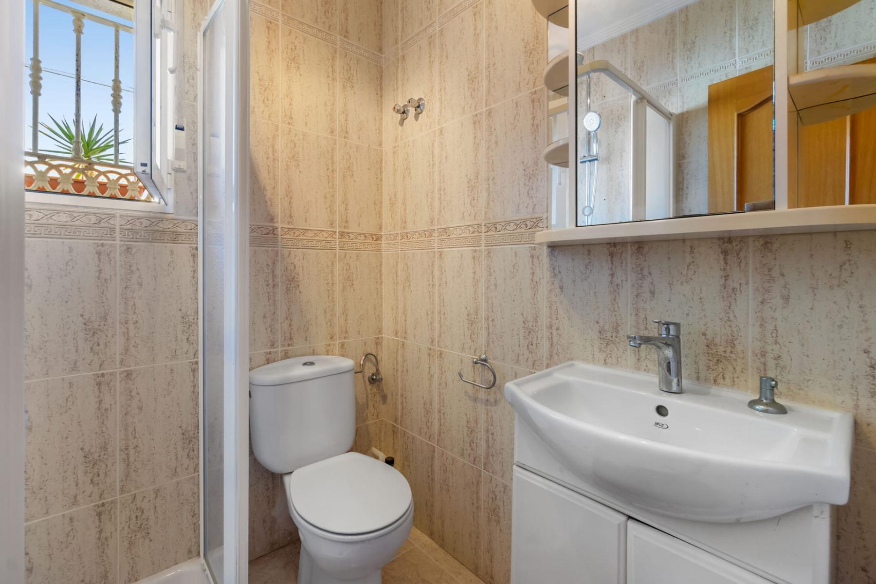 Köp av chalet i Orihuela Costa