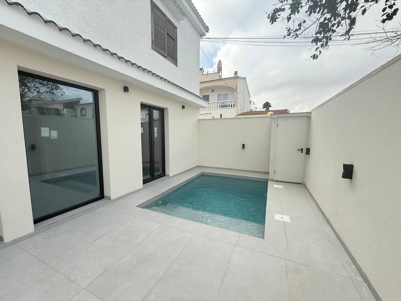 For sale of bungalow in Orihuela Costa