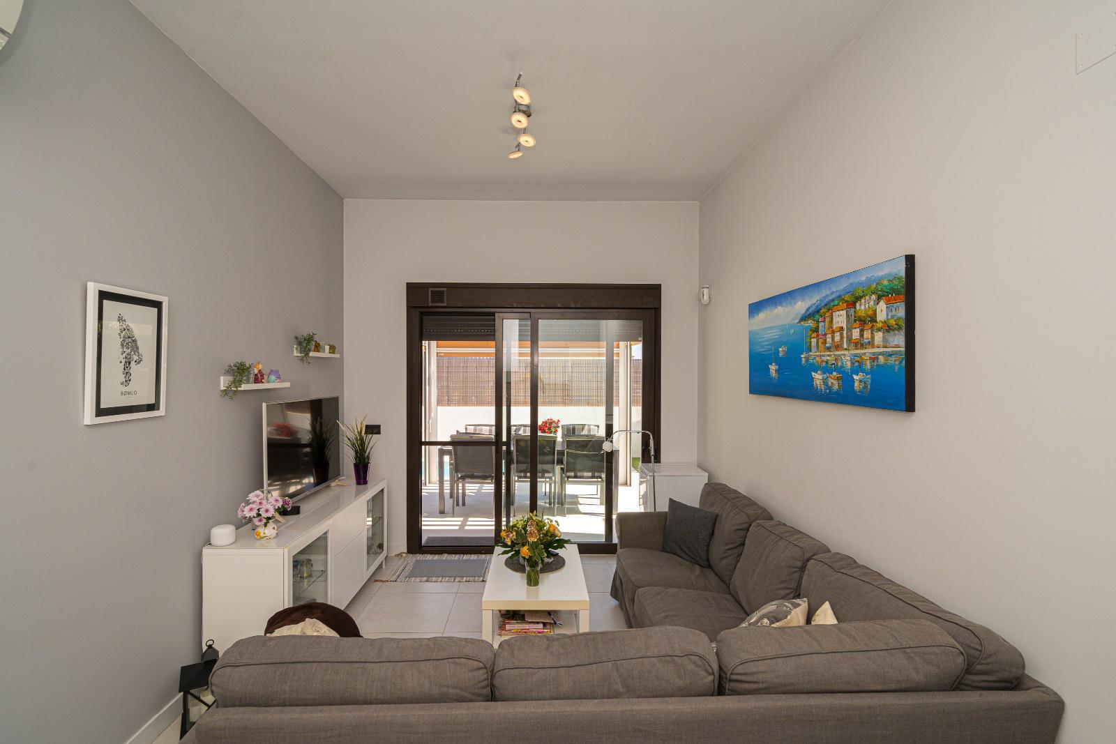 Verkoop van kleine villa in Orihuela Costa
