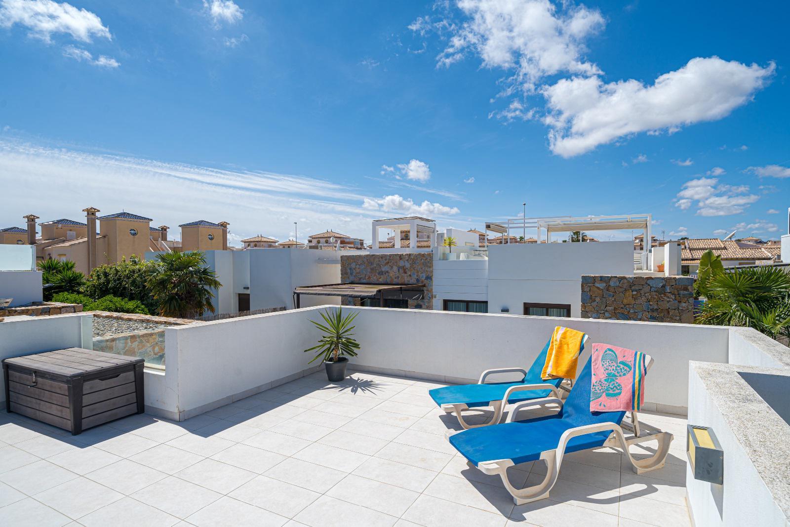 Verkoop van kleine villa in Orihuela Costa