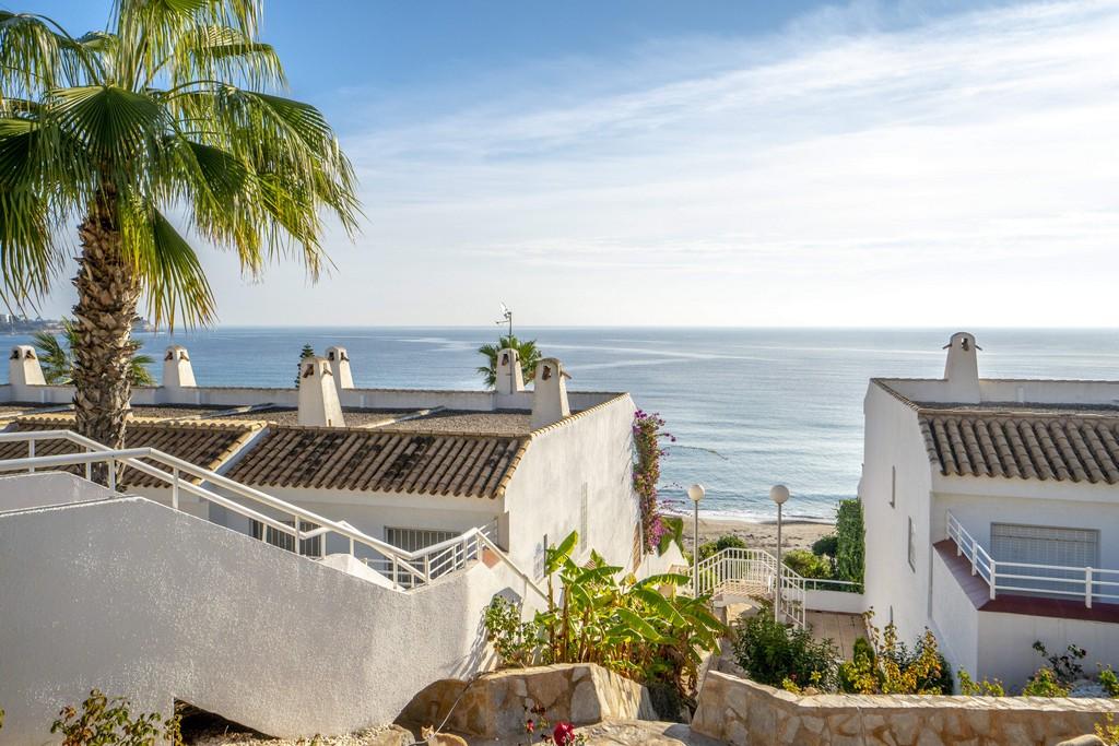 Verkoop van kleine villa in Orihuela Costa